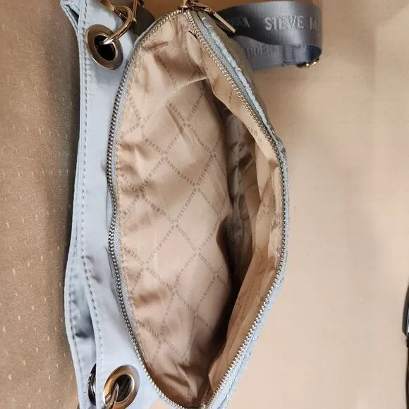 STEVE MADDEN Light Blue Tan Inside Quilted Crossbody Purse Adjustable Strap - Picture 4 of 10